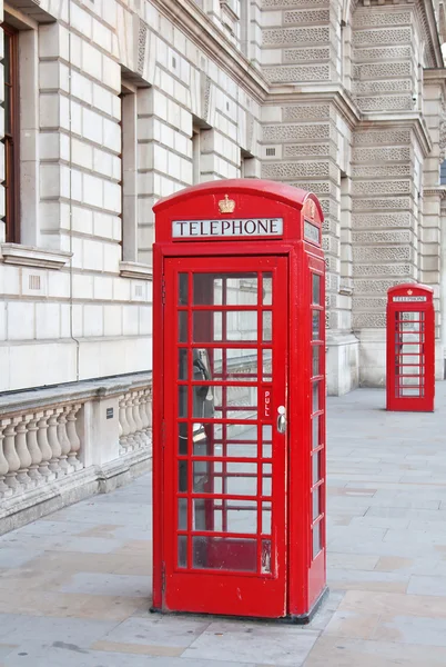 Red telephone booth in London — Stock Photo, Image