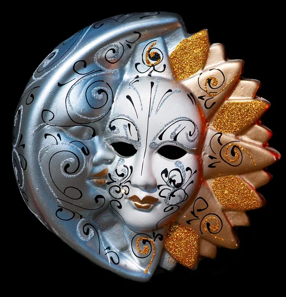 Maschera tradizionale veneziana con decorazione colorata — Foto Stock