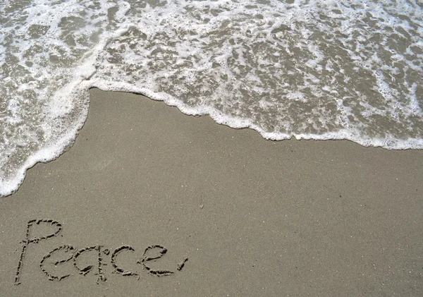 Peace Written in the Sand — Stock Photo, Image