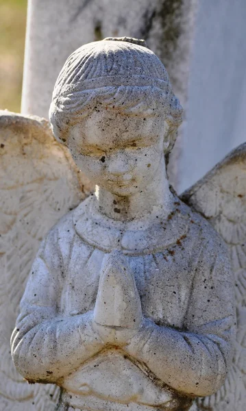 Gravesite - Angel - close up — стоковое фото