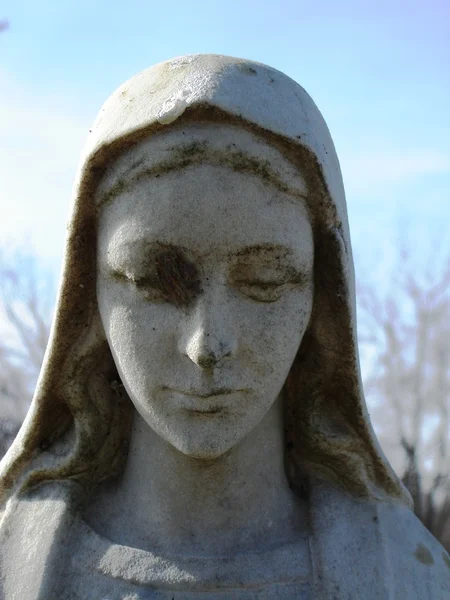 Cmentarza - statua Maryi-zbliżenie — Zdjęcie stockowe