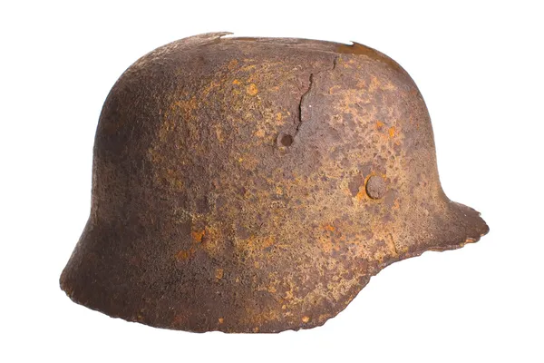 Antiguo casco oxidado alemán . —  Fotos de Stock