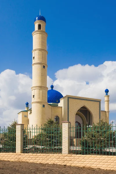 Азиатская мусульманская православная исламская мечеть . — стоковое фото