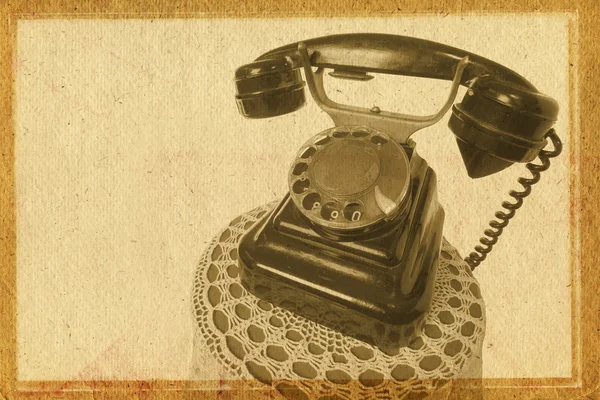 Gamla vintage svart telefon med skiva ringer — Stockfoto