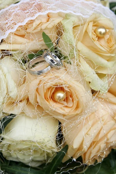 Flores do buquê de noiva — Fotografia de Stock