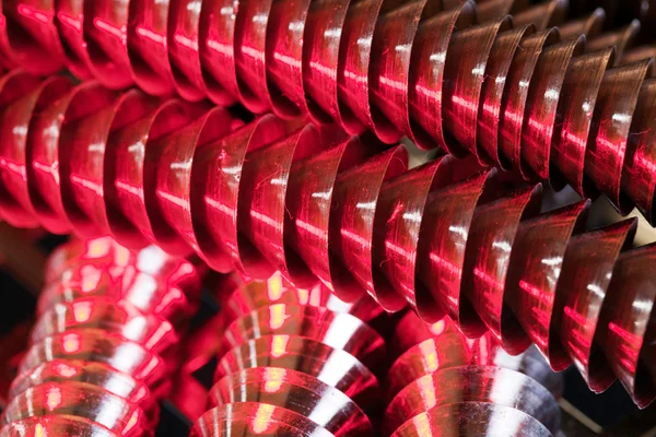 Espiral de metal rojo — Foto de Stock