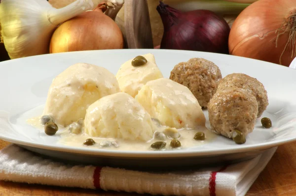 stock image Meat balls with potato and caper