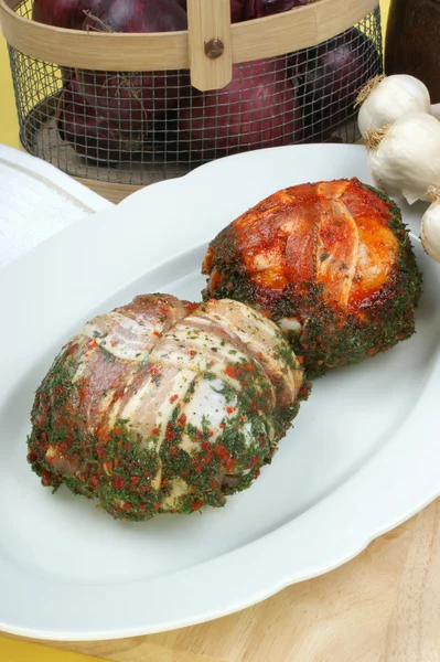 Domuz eti ve baharat ile köfte — Stok fotoğraf