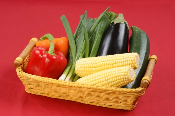 Сладкая кукуруза и перец — стоковое фото