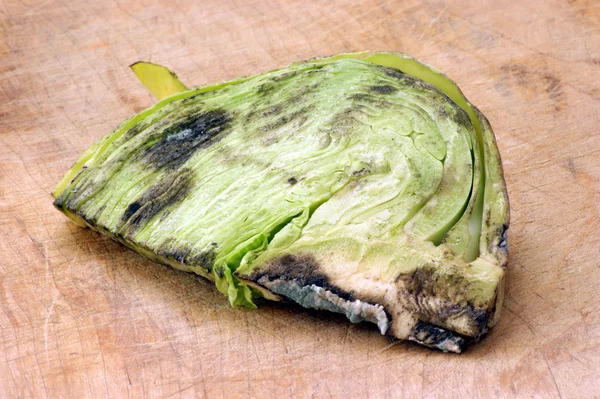 发霉的有机蔬菜 — 图库照片