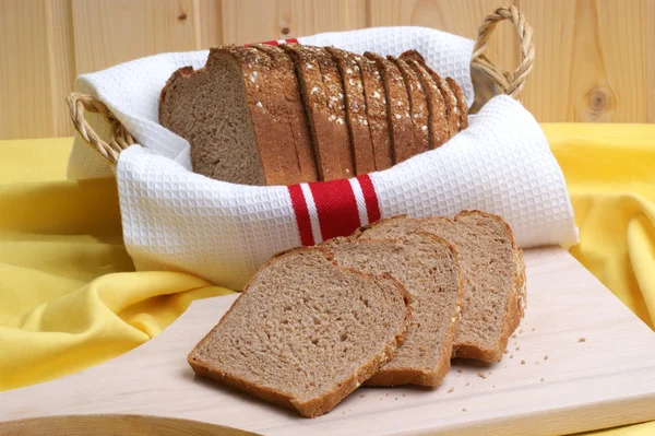Sepette ekmek — Stok fotoğraf
