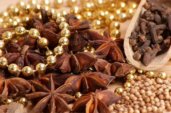 Christmas decoration also with some organic spice — Stock Photo, Image
