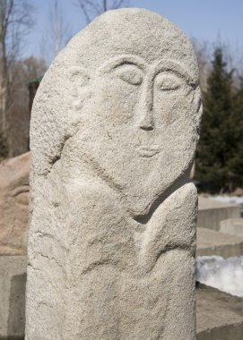 Antik taş Idol