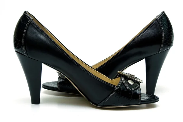 Zapatos femeninos elegantes — Foto de Stock