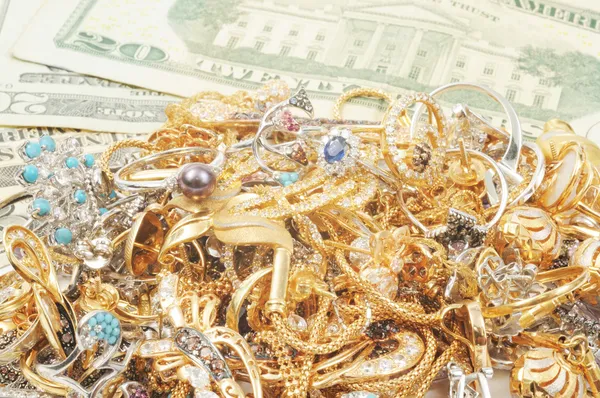 Ouro e dinheiro — Fotografia de Stock