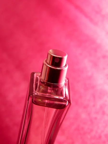 Пляшка парфумерії — стокове фото