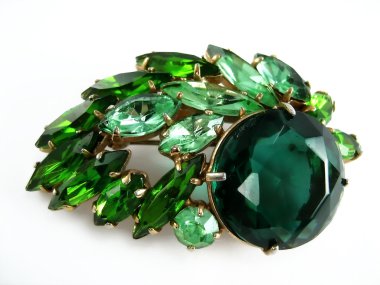 Emerald Brooch clipart