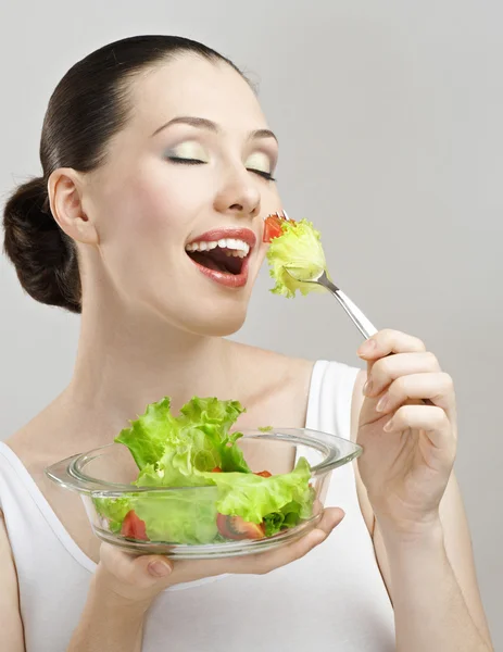 Comer alimentos saludables — Foto de Stock