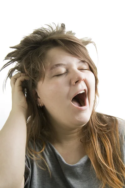 Chica soñolienta bostezando —  Fotos de Stock