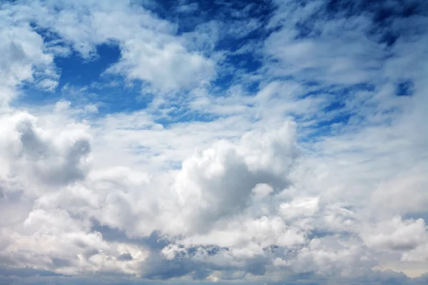 Cielo cubierto de nubes —  Fotos de Stock
