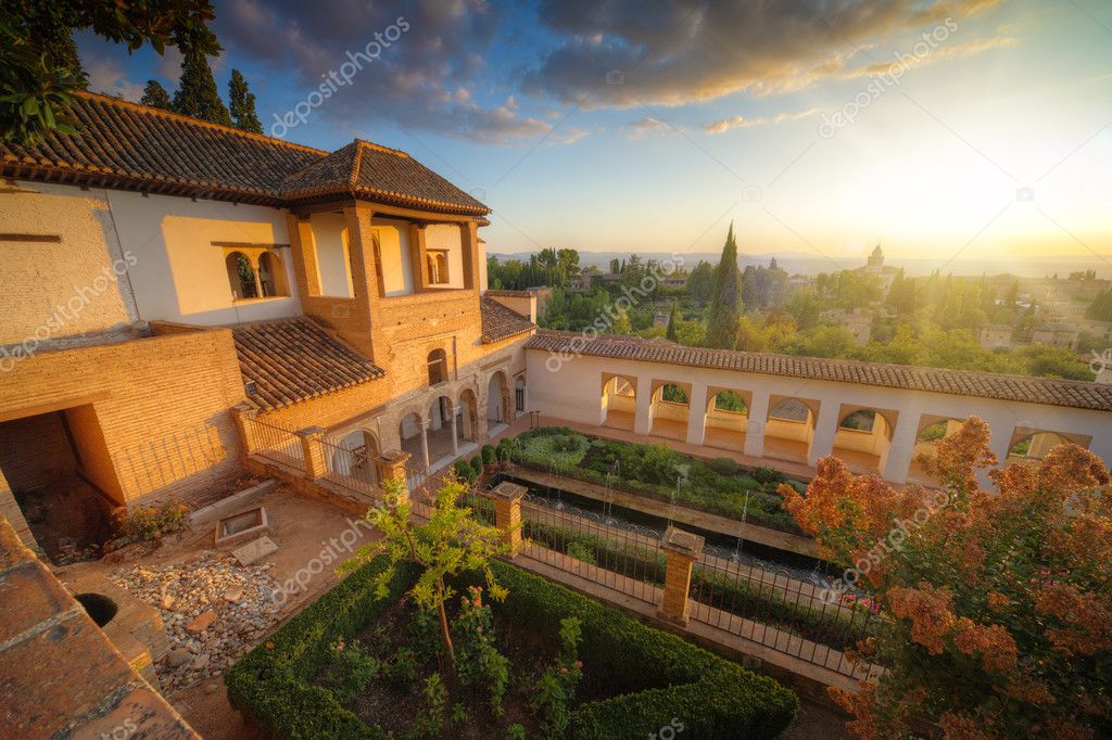 Alhambra Palace, Granada, Spain – Stock Editorial Photo © Auriso #3596868