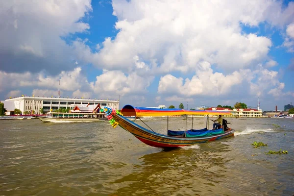 On the Chao Praya river — Stock Photo, Image