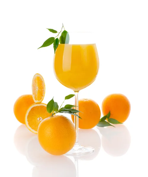 Orange with orange juice — Stock Photo, Image