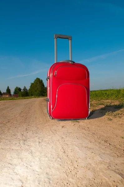 Resväska på väg — Stockfoto