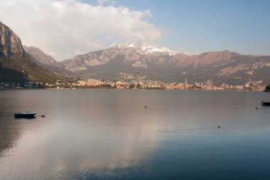 Dağları'lake yakınlarında