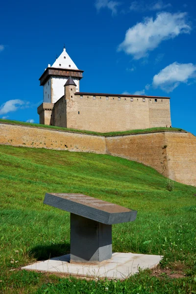 纳尔瓦城堡。爱沙尼亚 — 图库照片