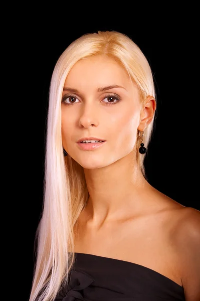 Retrato de una joven de pelo rubio — Foto de Stock