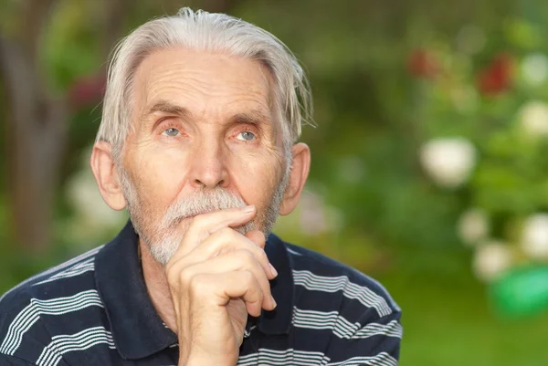 Portrait of elderly man — Stock Photo, Image