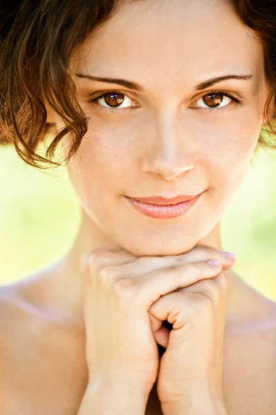 Portrait of beautiful girl close up — Stock Photo, Image
