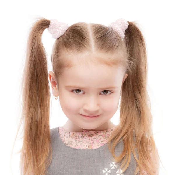 Портрет красивого дошкольника с хвостиком — стоковое фото
