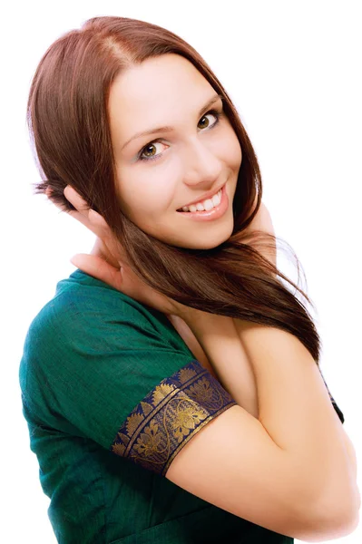 Portret pięknej młodej kobiety w zielonej sukni — Zdjęcie stockowe