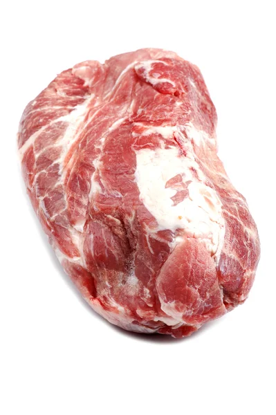 在白色的原料肉 — 图库照片