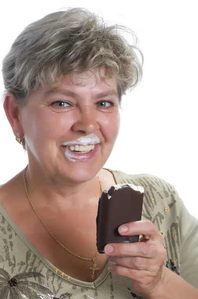 Mujer con helado — Foto de Stock