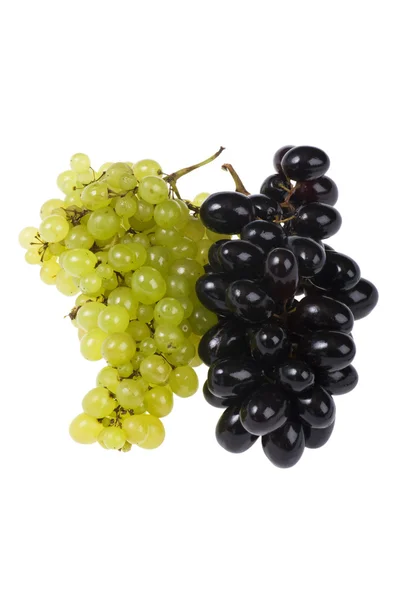 Uvas isoladas a branco — Fotografia de Stock