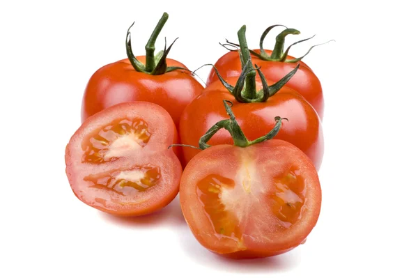 Красный свежий помидор — стоковое фото