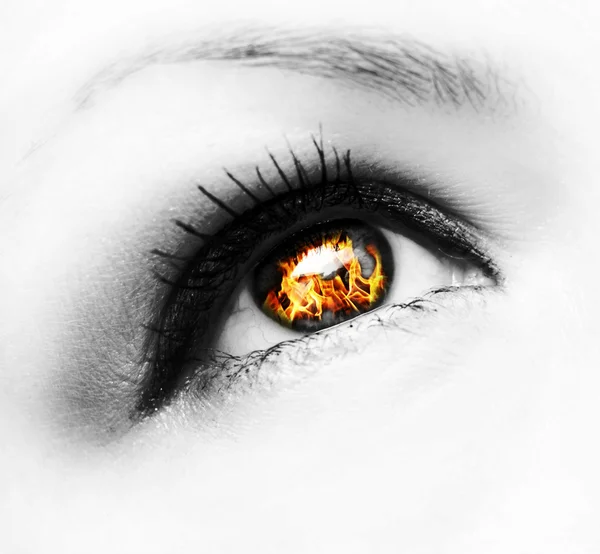 Ogień oko — Zdjęcie stockowe