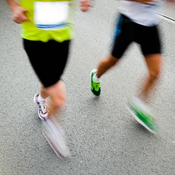 Running in city marathon — Stock Photo, Image
