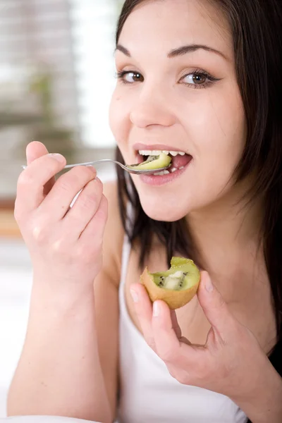 Eating fruit — Stock Photo, Image