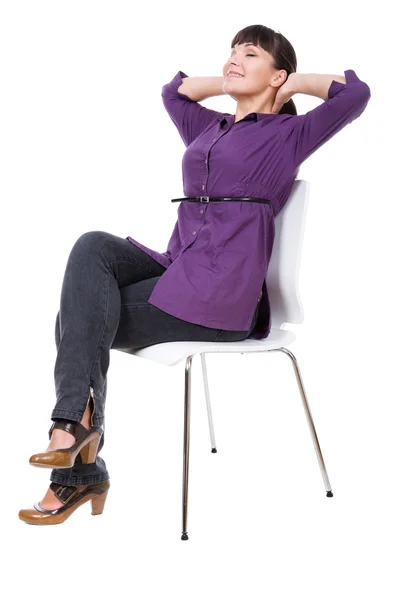 Kvinna med stol — Stockfoto