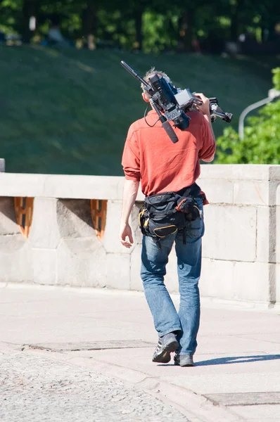 Man with the video camera — Stock Photo, Image