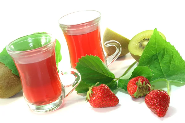 Strawberry-kiwi tea — Stock Photo, Image