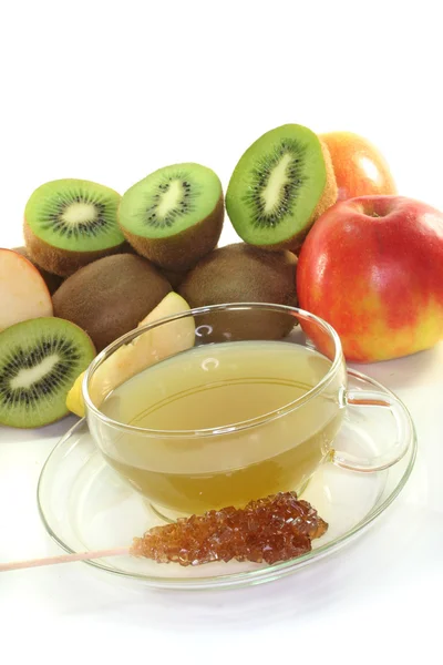 Kiwi-apple tea — Stock Photo, Image