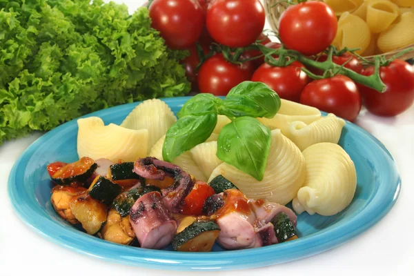 Seafood and vegetables with pasta — Stock Photo, Image