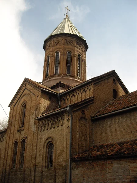 以 tb 为单位的旧 Sameba (圣三位一体) 教堂。 — 图库照片