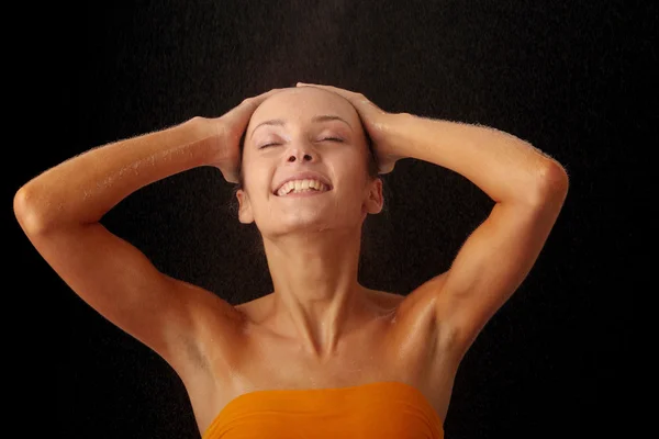 Szép Boldog nedves nő arca — Stock Fotó