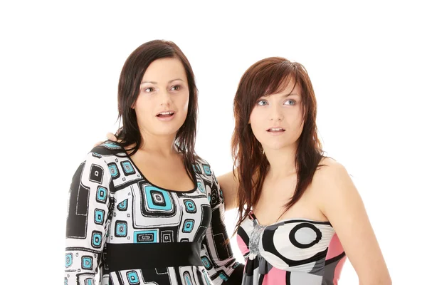Duas jovens mulheres surpreendidas — Fotografia de Stock